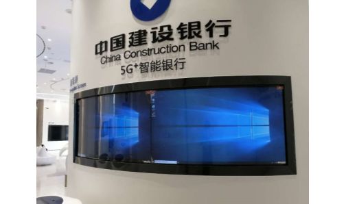 OLED拼接屏与传统拼接屏的对比